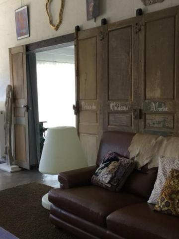 Bed and Breakfast Loft Atypique Villeneuve-de-Riviere Экстерьер фото
