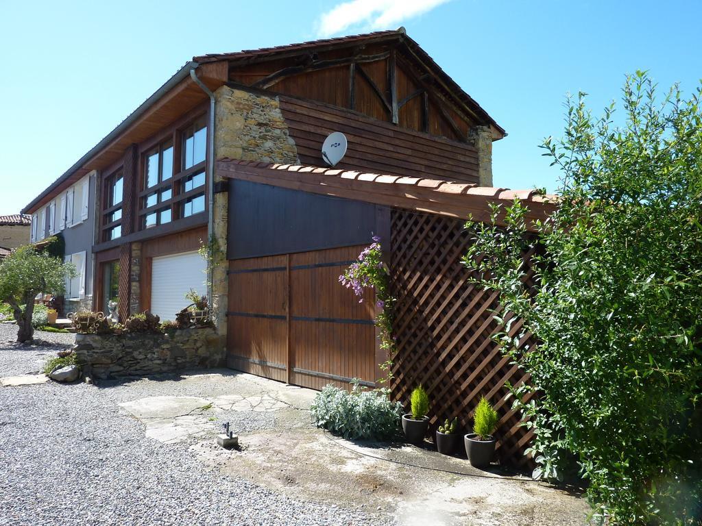 Bed and Breakfast Loft Atypique Villeneuve-de-Riviere Экстерьер фото